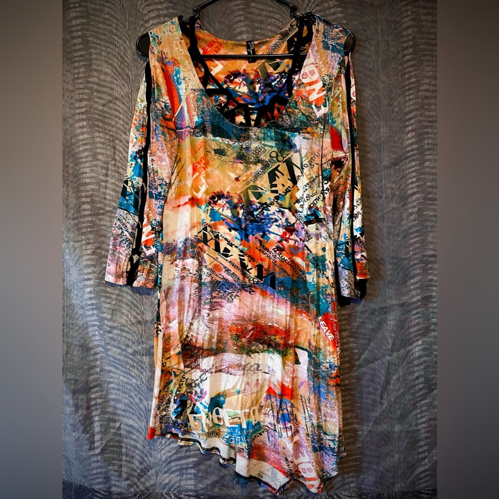 Abstract Cutout Tunic Dress
